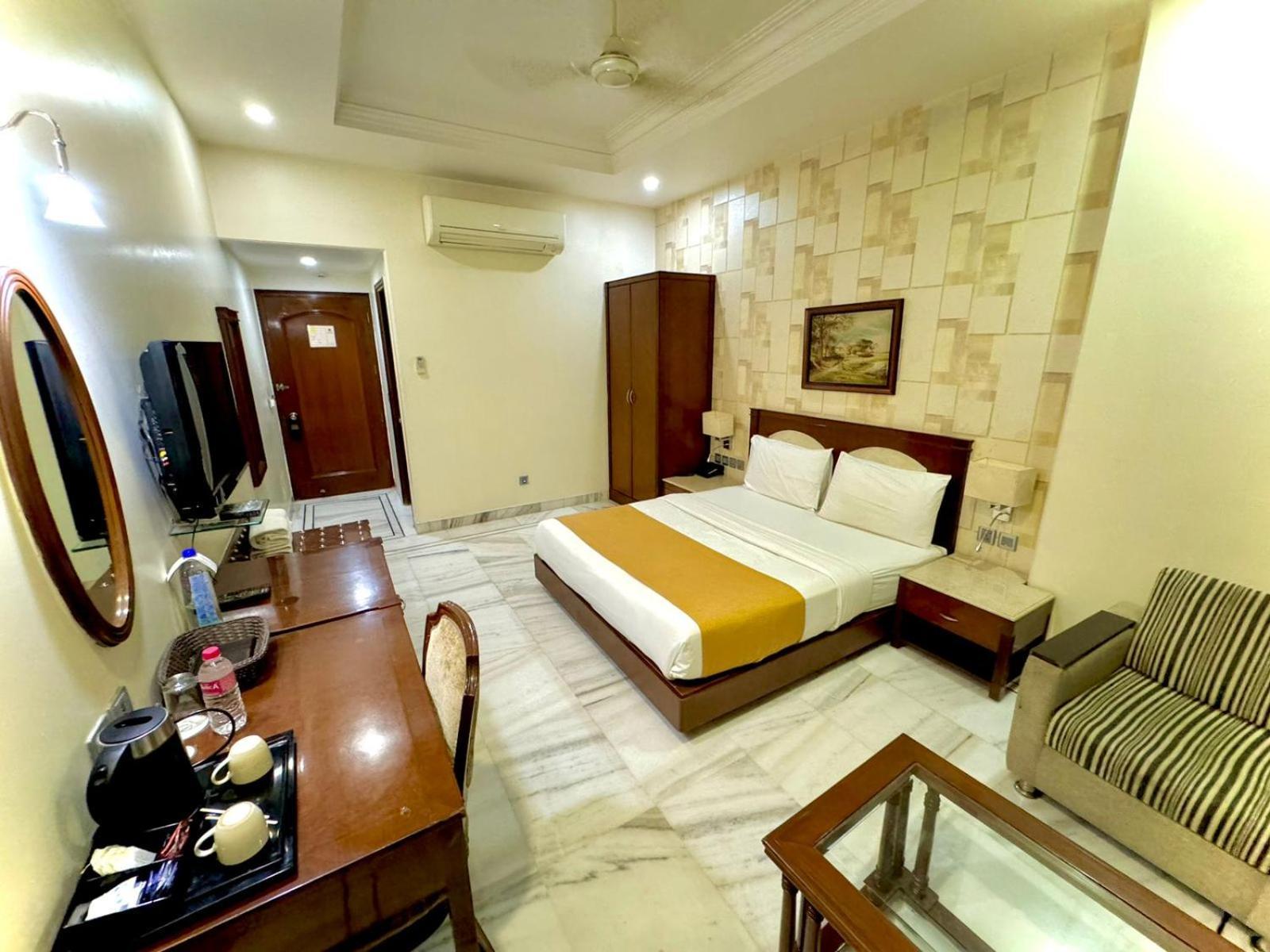 Hotel Florence Inn, Karol Bagh, New Delhi, 2 Min From Metro Delhi (National Capital Territory of India) Exterior foto